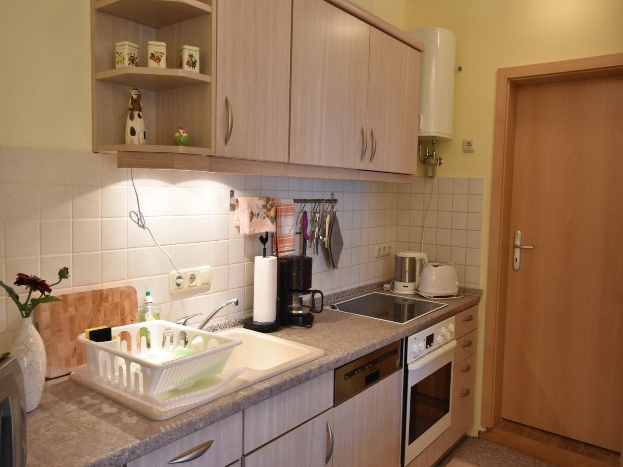 Inviting Apartment In Wendelstorf With Communal Garden Buitenkant foto