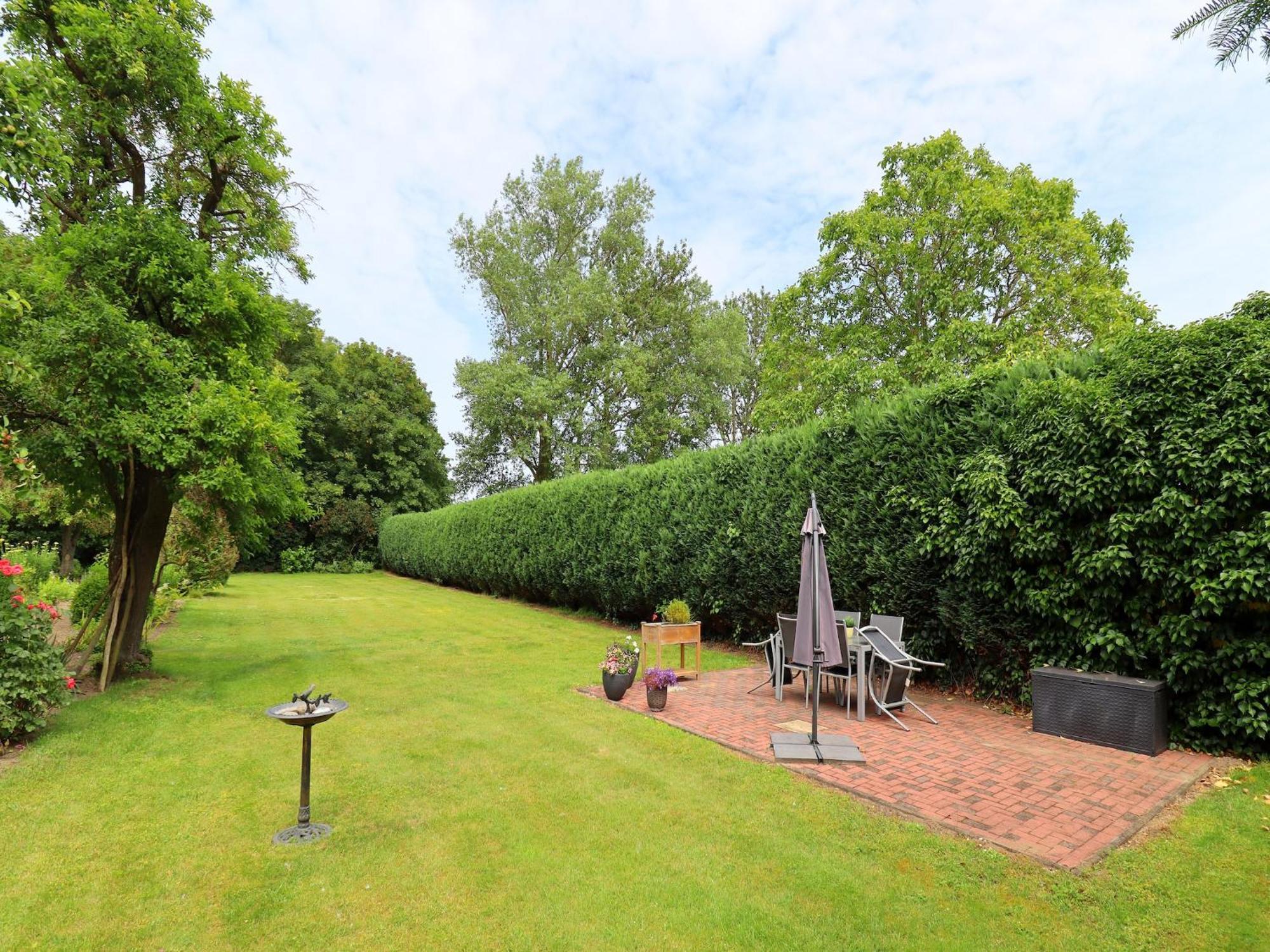 Inviting Apartment In Wendelstorf With Communal Garden Buitenkant foto